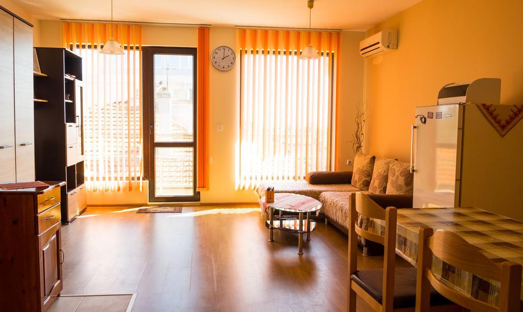 Ddenko Apartment Μπουργκάς Εξωτερικό φωτογραφία