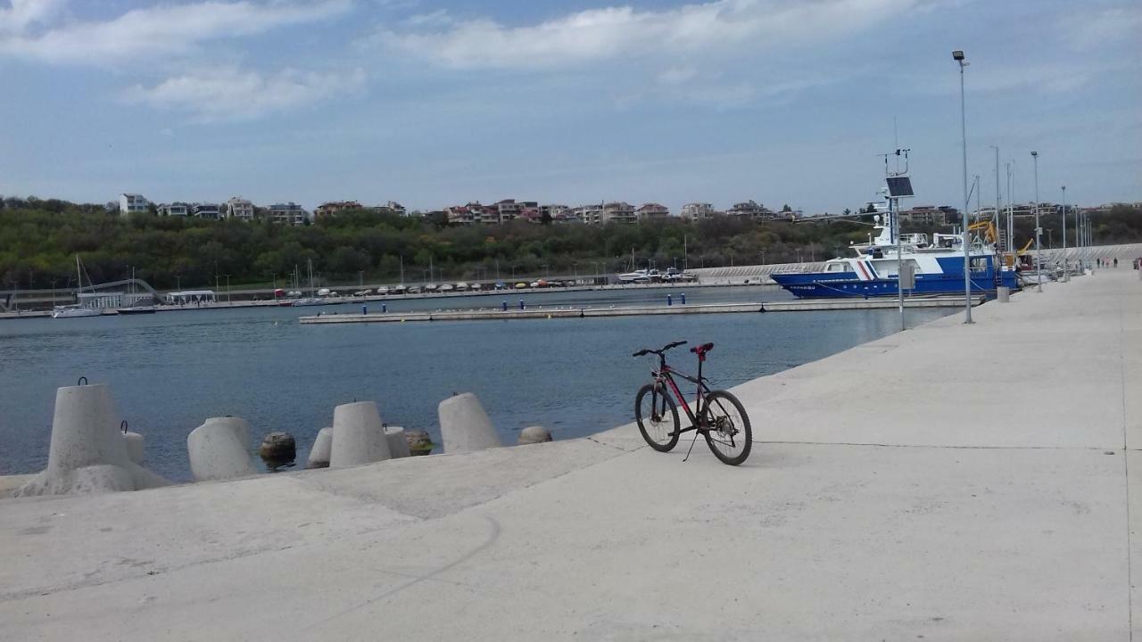Ddenko Apartment Μπουργκάς Εξωτερικό φωτογραφία